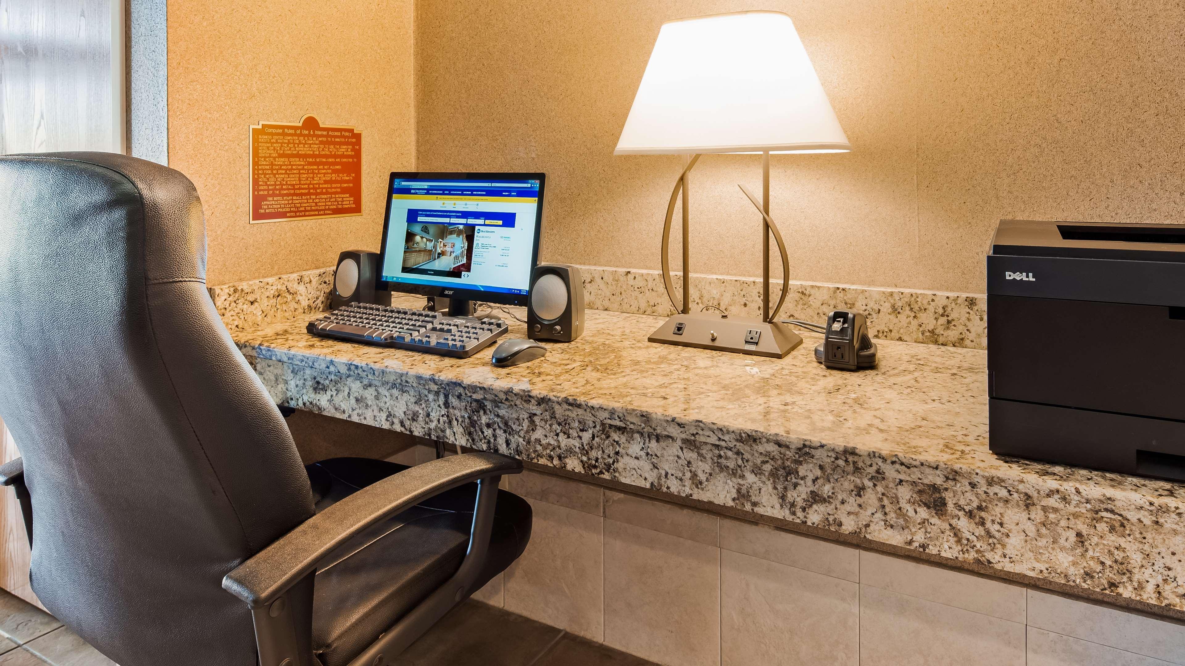 Best Western Wapakoneta Inn Екстериор снимка