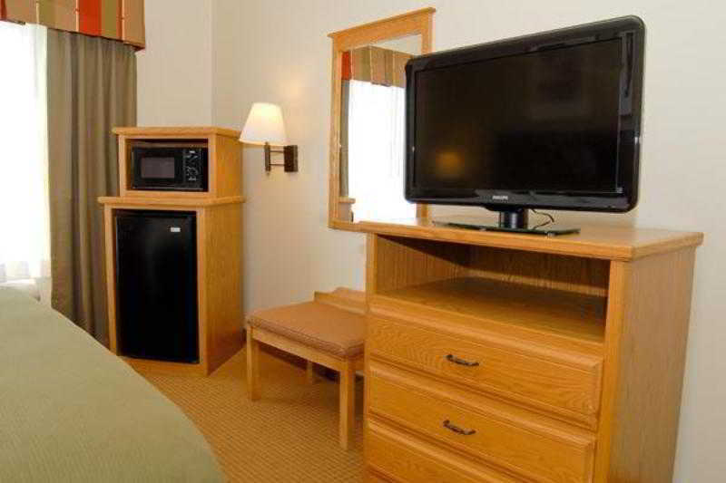 Best Western Wapakoneta Inn Стая снимка