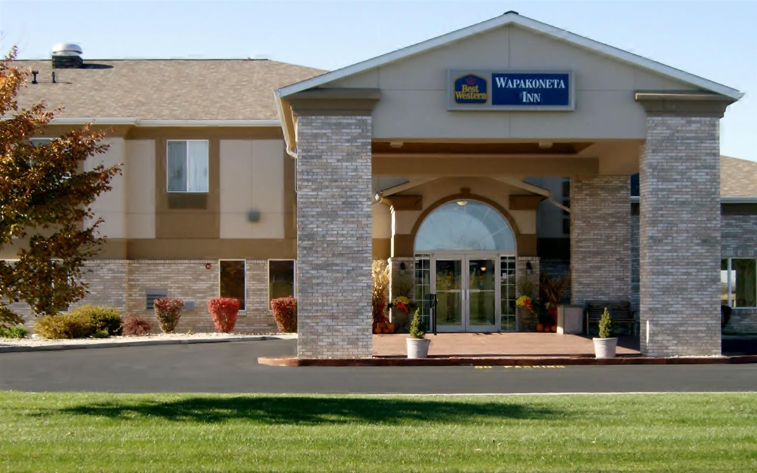 Best Western Wapakoneta Inn Екстериор снимка